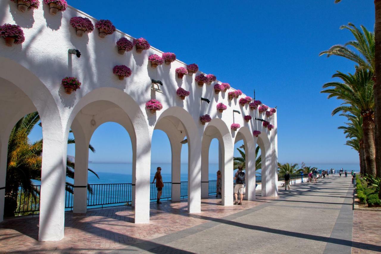 Apartamentos Mombasa 1 Planta Nerja Exterior foto